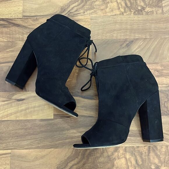 Daya by Zendaya Black Netty Suede Leather Peep Toe Ankle Booties Size 8.5 - Picture 11 of 15